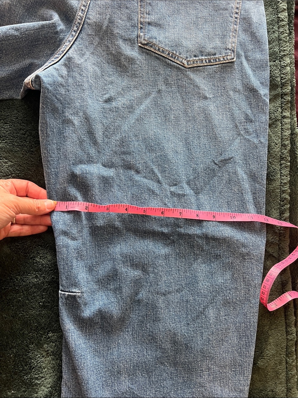 Old Navy petite high rise barrel leg Jeans - Picture 13 of 16